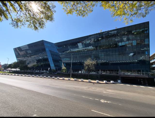 130M² OFFICE TO LET IN ROSEBANK
